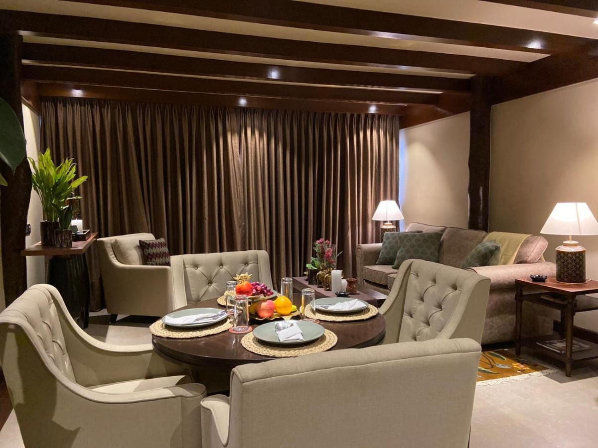 Miraaya Wellness And Golf Resort Chitwan Exteriör bild