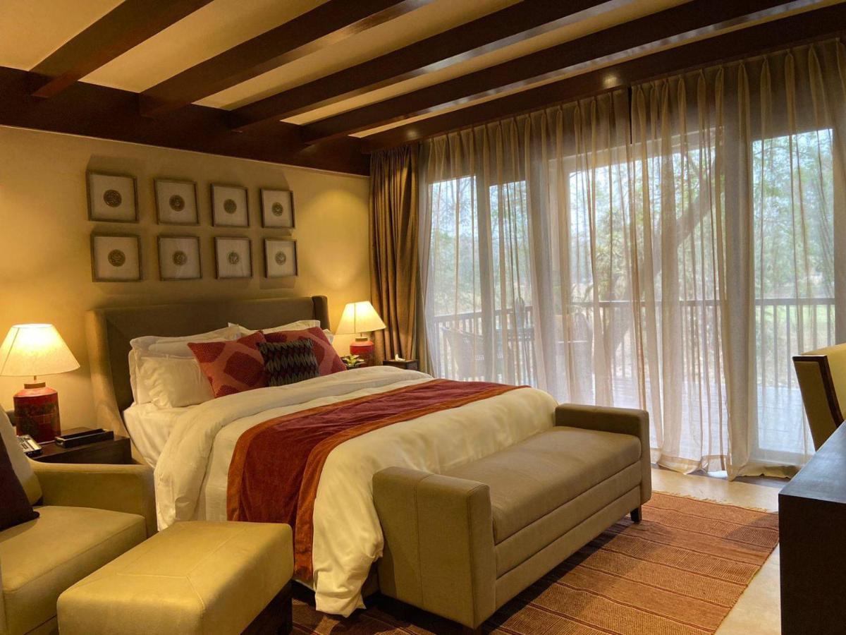 Miraaya Wellness And Golf Resort Chitwan Exteriör bild