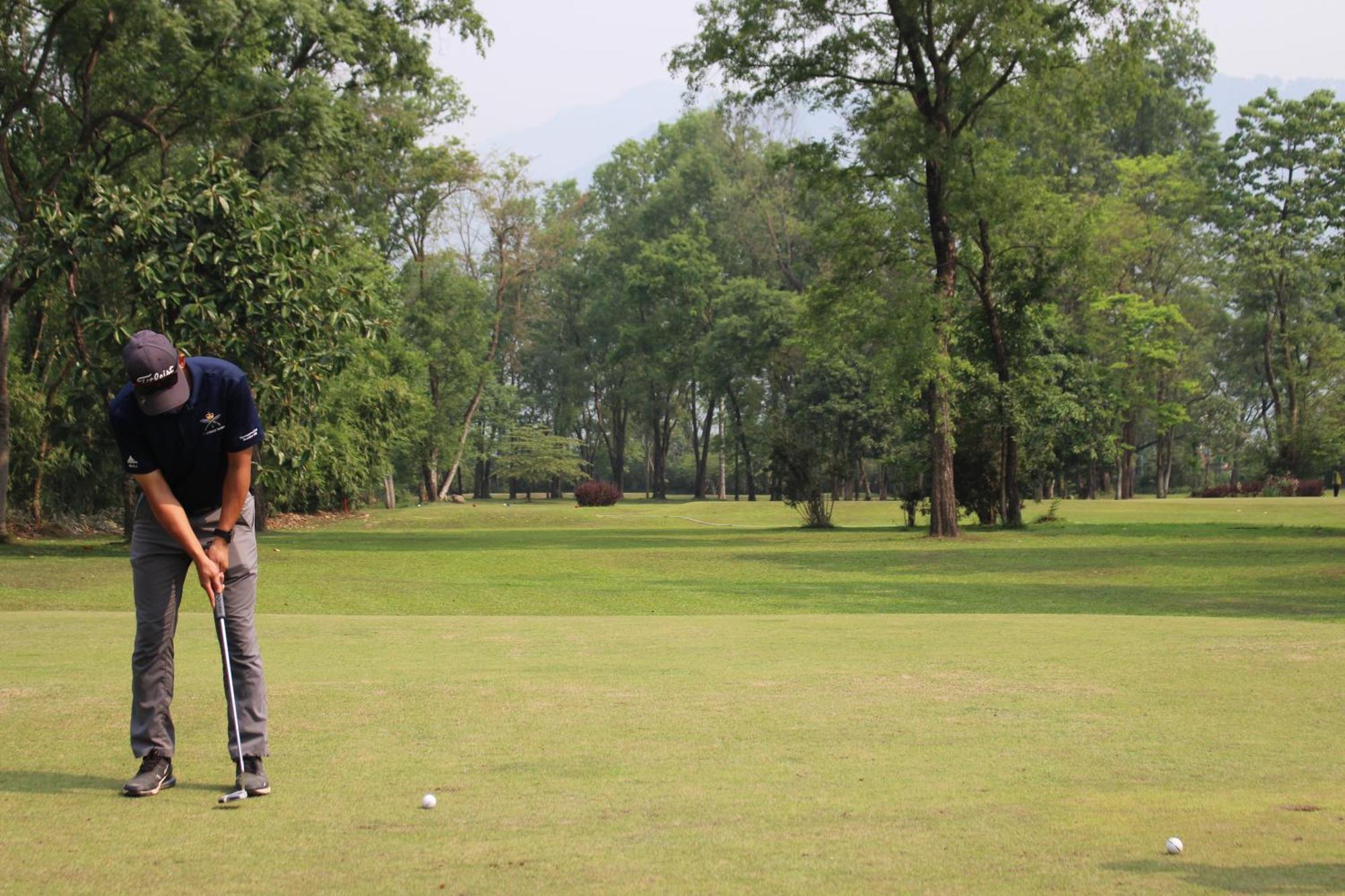 Miraaya Wellness And Golf Resort Chitwan Exteriör bild