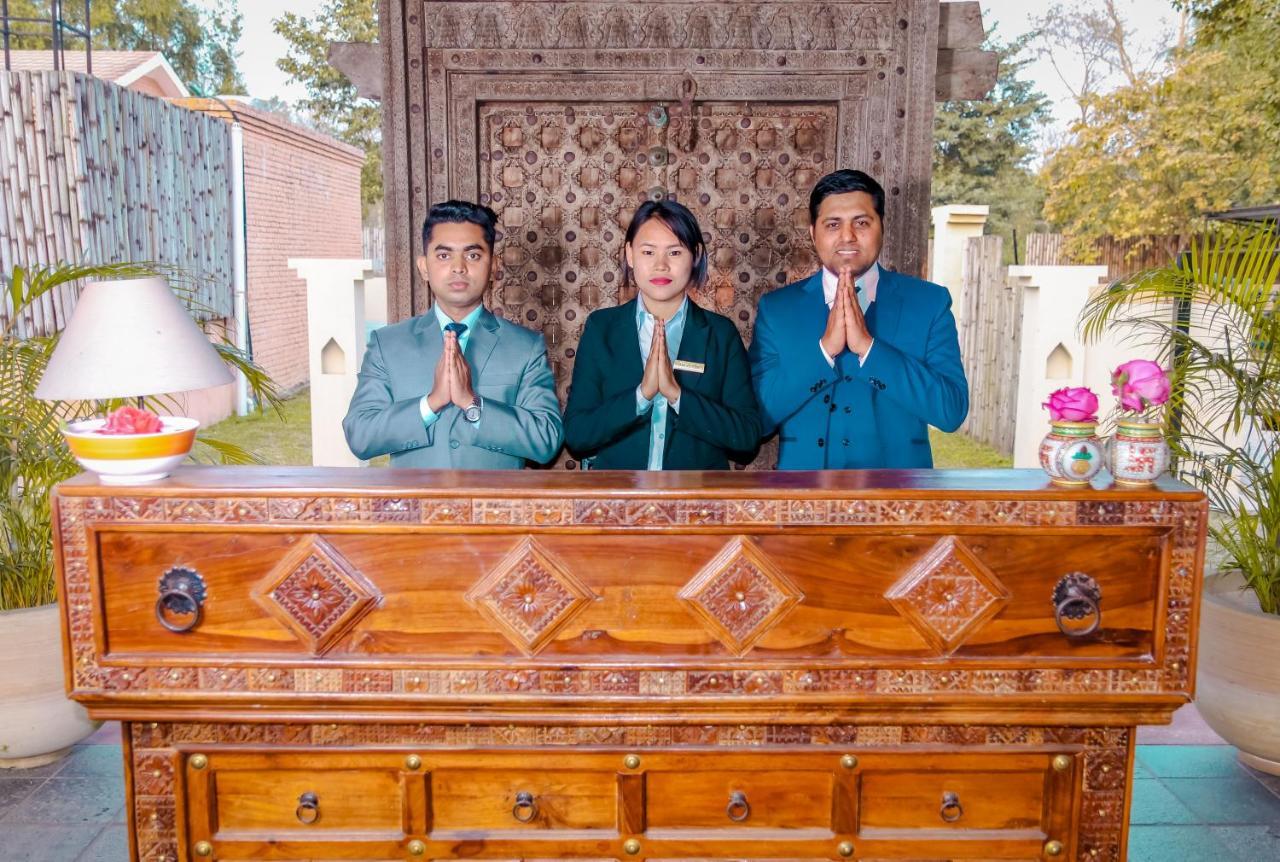 Miraaya Wellness And Golf Resort Chitwan Exteriör bild